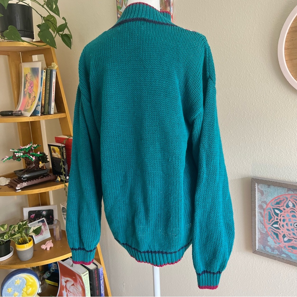 Vintage Patterned Winter Sweater - image 4